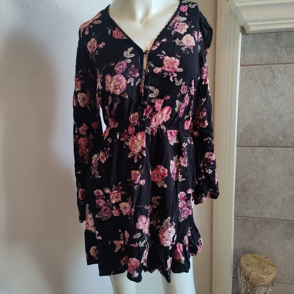 Xhilaration ruffle floral dress. Size S.